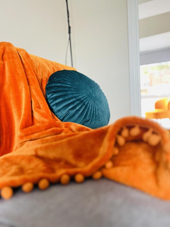 Brand New 1 Bed With Sofabed, Private Patio & Electric Parking Bay, 5Min Walk To Racing & Main Strip Long Stay Work Contractor Leisure - Amber ニューマーケット エクステリア 写真